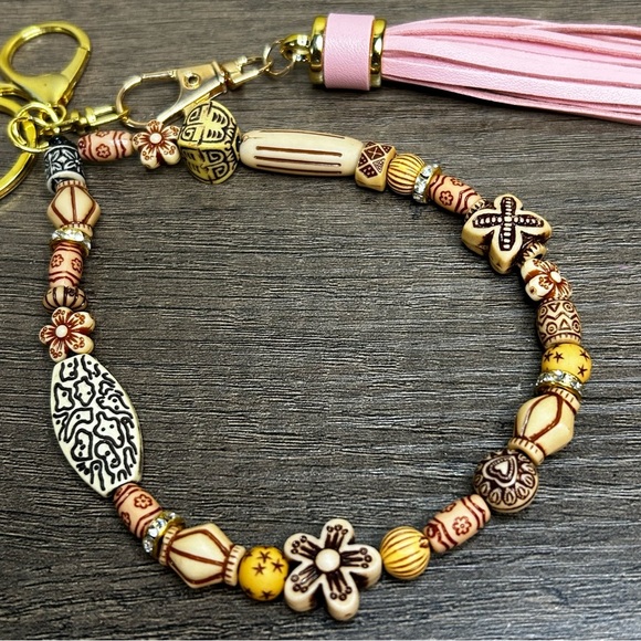 Bohemian Wooden Beads Beaded Keychain with Tassel - Gold and Blush Pink - Picture 4 of 4